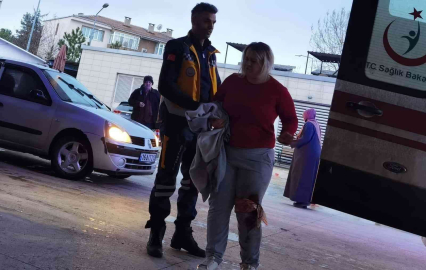 Önce Kardeşini Sonra Eşini Bıçakla Yaraladı