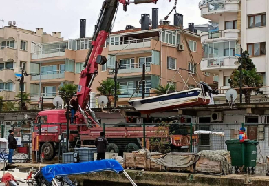 Mudanyada Limandaki Tekneler Battı