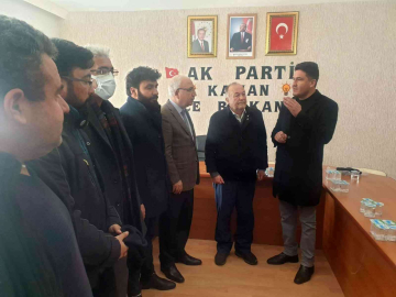 CHPli belediye meclis üyeleri AK Partiye geçti