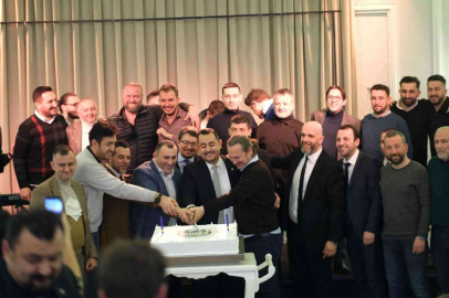 224 Bursa Ve Bursaspor Gönüllüleri Derneğinin Yeni Başkanı Mustafa Kemal Şençayır Oldu