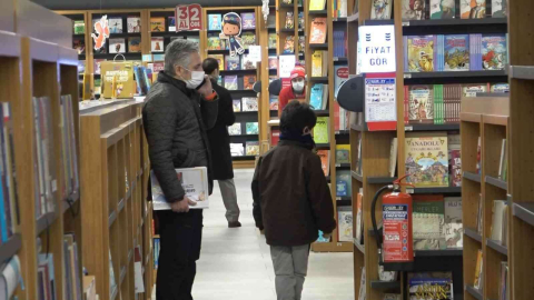 Öğrencilerin Karne Hediyesi Kitapla Sınırlı Değil