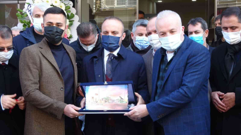 AK Partili Turandan İmamoğluna: Karda tuz, rakıda buz. Dert varsa bu derdi beraber yaşayacağız”
