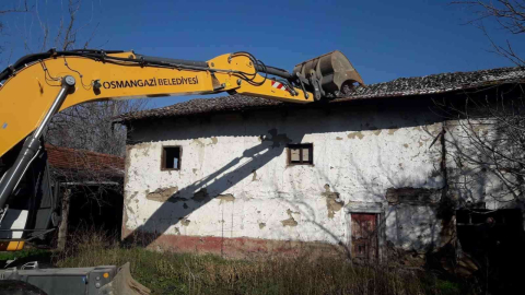 Suç Yuvası Metruk Binalara Yıkım