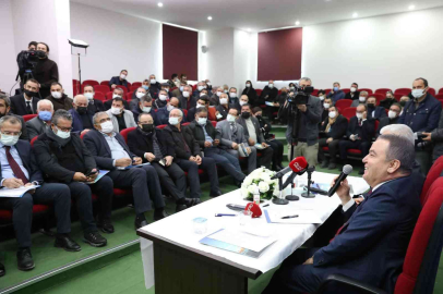Başkan Böcek: “Finikeye yakışır Cumhuriyet Meydanı yapacağız”