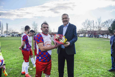 Karacabeyde Köyler Arası Futbol Turnuvasına İlgi Büyük