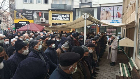 Oğlu Tarafından Öldürülen Adam Son Yolculuğuna Uğurlandı