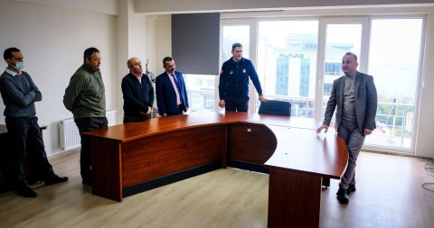 Başkan Ayhan: “Önceliğimiz mesai arkadaşlarımızın refahı”