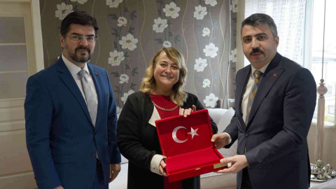 Başkan Yılmazdan Şehit Ailesine Kandil Ziyareti