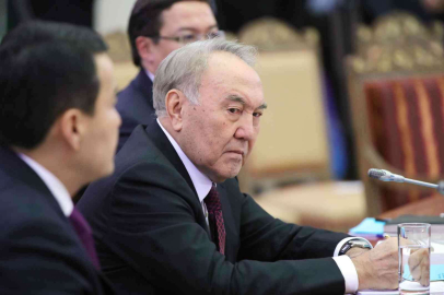 Kazakistanda Nursultan Nazarbayevin siyasi yetkileri iptal edildi