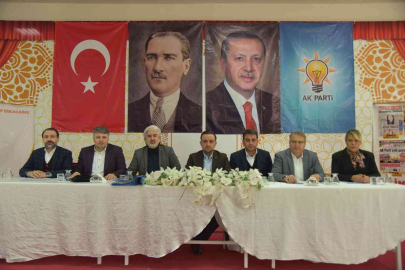 AK Parti Yunusemrede istişare toplantısı