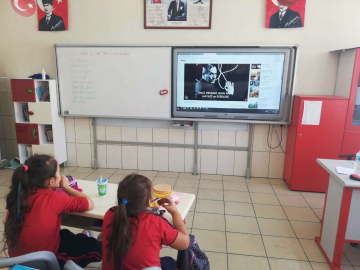Bursalı Minikler ‘Duygu Sanatıyla Sınırları Aştı