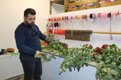 Boluda çiçekçilerin 14 Şubat hazırlıkları başladı