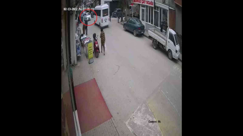 (Özel) Bursada Acemi Sürücü Yayaların Arasına Böyle Daldı: 4 Yaralı