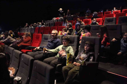 Çocuklar Çizgi Karakterlerin Maceralarıyla Çevre Bilinci Kazandı