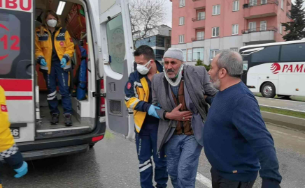 Kamyonet İle Otomobil Çarpıştı: 1 Yaralı