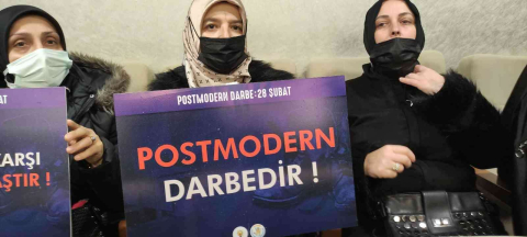 Bin Yıl Sürecek Denilen 28 Şubat Darbesi Bursada Protesto Edildi