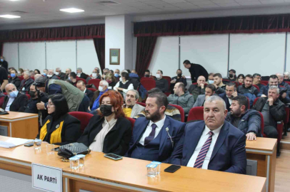 Bandırmada 4 meclis üyesinin üyelikleri düşürüldü
