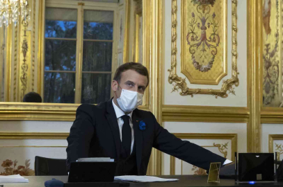 Fransa Cumhurbaşkanı Macron, Putin ve Zelenskiy ile görüştü