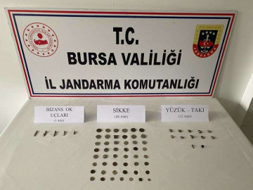Tarihi Eserleri Satmak İsterken Jandarmaya Yakalandılar