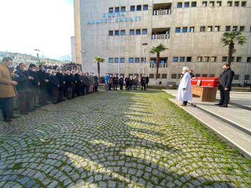Bursada Parkta Ölü Bulunan Kadın Hakim İçin Bursa Adliyesinde Tören Düzenlendi