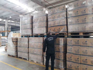 Diyarbakırda market deposunda 10 ton stoklanmış yağ bulundu