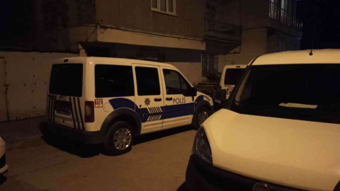 Nişanlısını Öldürdü, Annesini Ağır Yaraladı