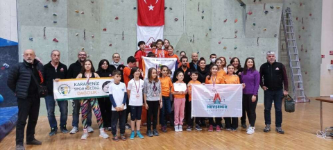 İnegöl Belediyespor Spor Tırmanış Takımı Kürsüleri Fethetti