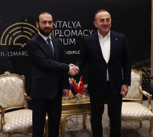 Bakan Çavuşoğlu: “Ermenistan ile normalleşme adımlarını Azerbaycan destekliyor”