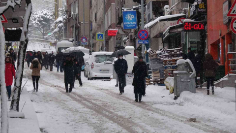 Bursada Kar Esareti..yollar Kapandı