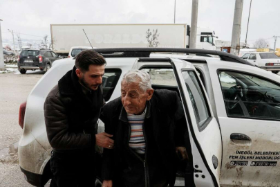 Bursada Karda Mahsur Kalan Hasta, Hastaneye Ulaştırıldı
