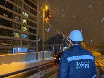 Kar Fırtınası Etkisini Gösterdi, Enerji Nöbeti Devam Ediyor