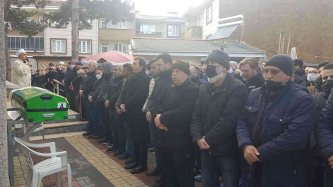 Arkadaşına Yardım Ederken Ölen Genç Gözyaşları Arasında Defnedildi
