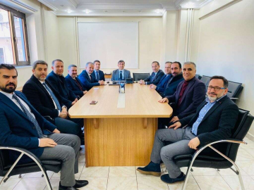 AK Parti heyeti sağlıkçıları yalnız bırakmadı
