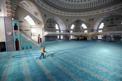 Nilüferdeki İbadethanelerde Temizlik Başladı