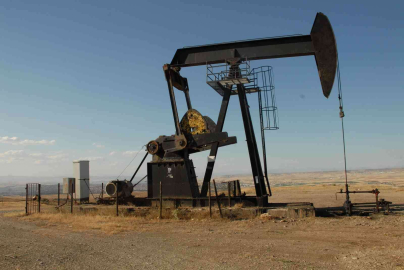 Brent petrol 100 doların altına geriledi