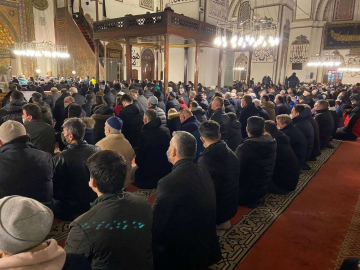 Ramazanın Müjdecisi Berat Kandili Ulu Camiinde İdrak Edildi
