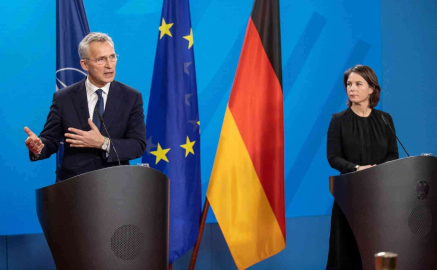 Stoltenberg: Almanya, Ukraynaya askeri teçhizat, mali ve insani yardımda kilit rol oynuyor”