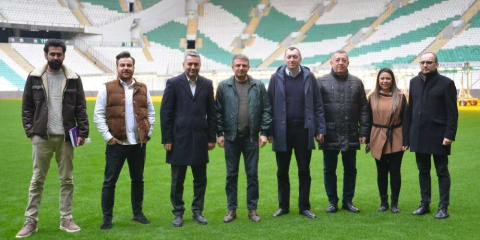 Timsah Park Ve İbrahim Yazıcı Tesislerine Dünya Standartlarında Zemin
