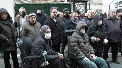 Bursada Yönetici Kaçtı, Sitenin Doğalgazı Kesildi, 3 Bin Kişi Soğukta Kaldı