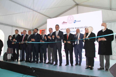 Milli Eğitim Bakanı Özer: Son 19 yılda Türkiyede eğitimde seferberlik ilan edildi