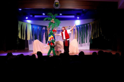 İnegölde 6 Günlük Tiyatro Festivali Başladı