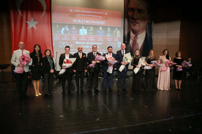 Sezona ‘Bizim Seslerimizle Veda