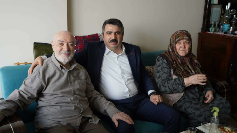 Başkan Yılmazdan Yaşlılara Vefa Ziyareti