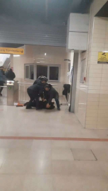 Bursada Alkollü Şahıs Güvenlik Görevlilerine Zorluk Çıkardı, Ters Kelepçe Yapıldı