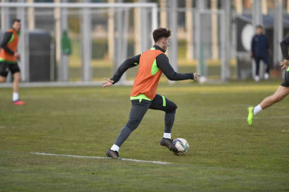Bursaspor Günü Çift Antrenmanla Tamamladı