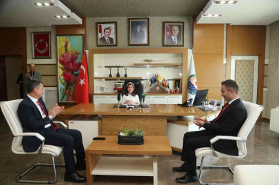 Başkan Şimşek, 23 Nisanda koltuğunu devretti