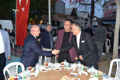 AK Parti Bursa İl Başkanı Gürkan: “Bursada çalınmadık kapı, sıkılmadık el bırakmıyoruz