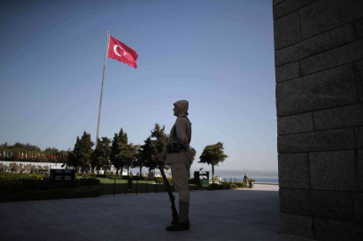 Bakan Ersoy: Çanakkale, insan hayatına duyulan saygının en uç koşullarda bile esnemediğinin belgesidir