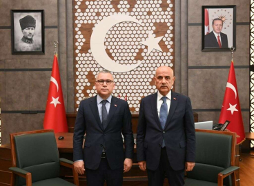 Bakan Kirişci Niğdede çiftçilere kuru fasulye tohumu dağıttı