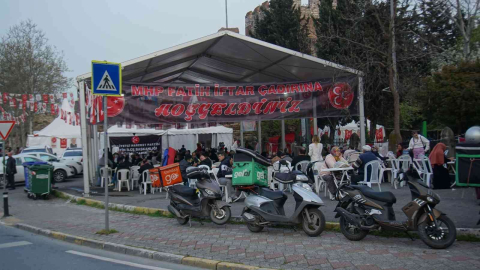 MHPden Ayvansarayda 18 yıllık iftar geleneği